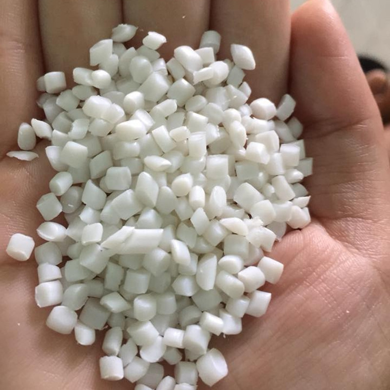 China Supply Huarun Manufacture Pet Resin Carbonated Bottle Grade Plastic Raw Materials