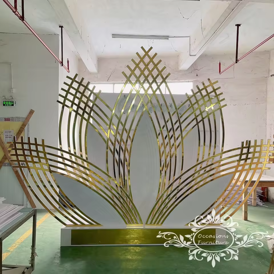 Hot Sale Golden Flower Wedding Backdrops Occasions Furniture's Premium Wedding Decorations