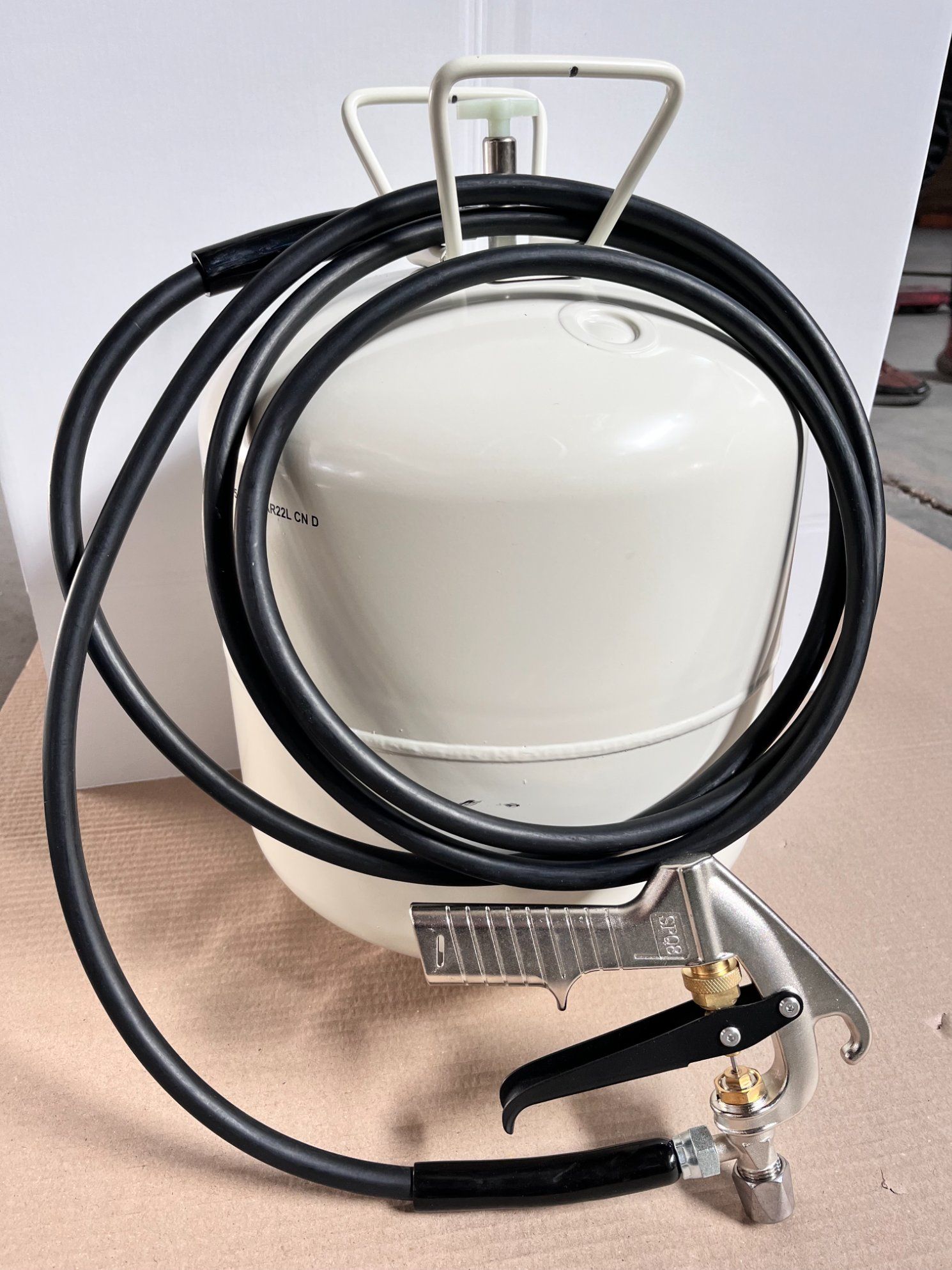 22L Adhesive Canister Manufacturer for Contact Adhesive Canister with Large DIP Tube