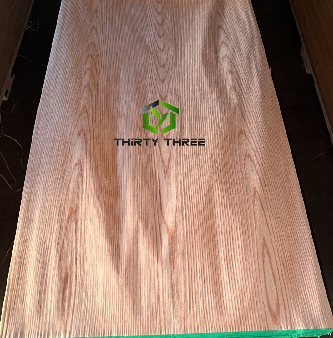 Shandong Factory Manufacturer Sale 2*8/2*9/2*10FT Engineered Wood Veneer for Home Decoration