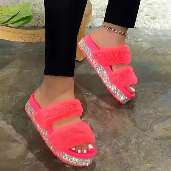 Luxury Women New Design Shoes Fluffy Slippers Fur Slides For Women Sandals And Slippers 2023