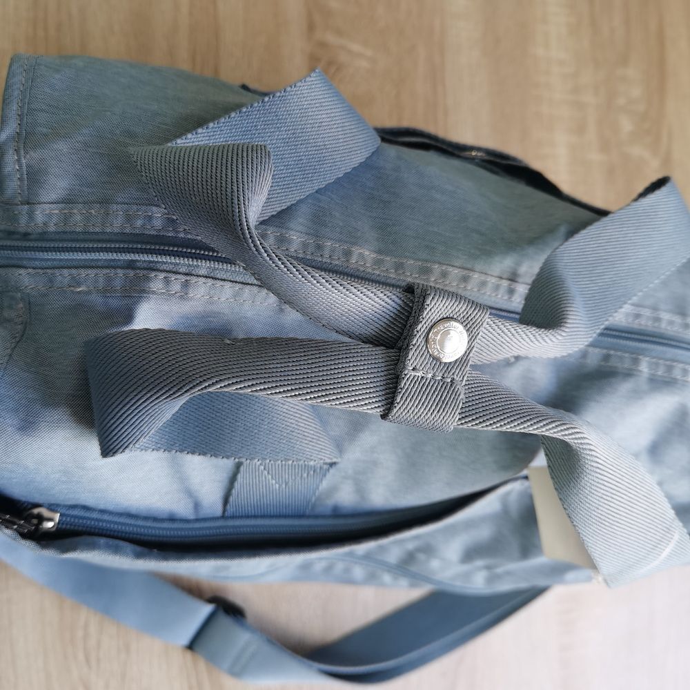 OEM 25L Medium Size Drurable Polyester Duffle for Travel