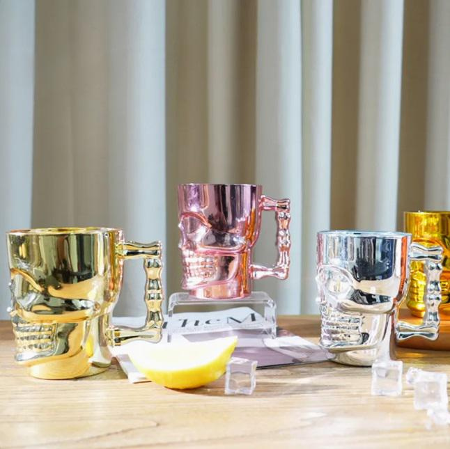 Hot Selling Beer Stein Barware Special E-Plating Colored 520ml Big Size Skull Glass Beer Mug for France Max & Jack's