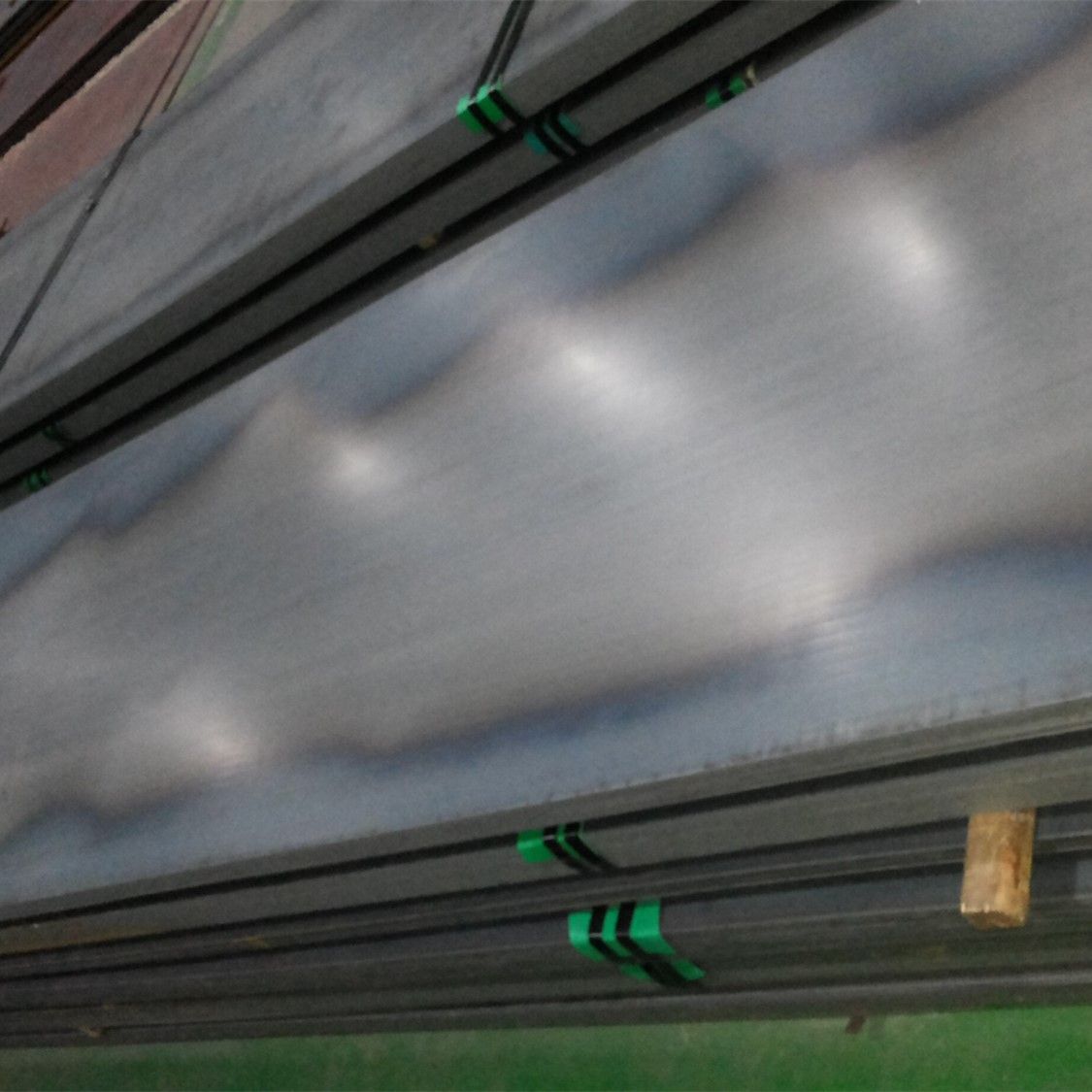 Factory Direct Sale Hot Rolled Carbon Steel Ss400 Q235B A36 Iron Sheet Coil Ms Steel Sheet