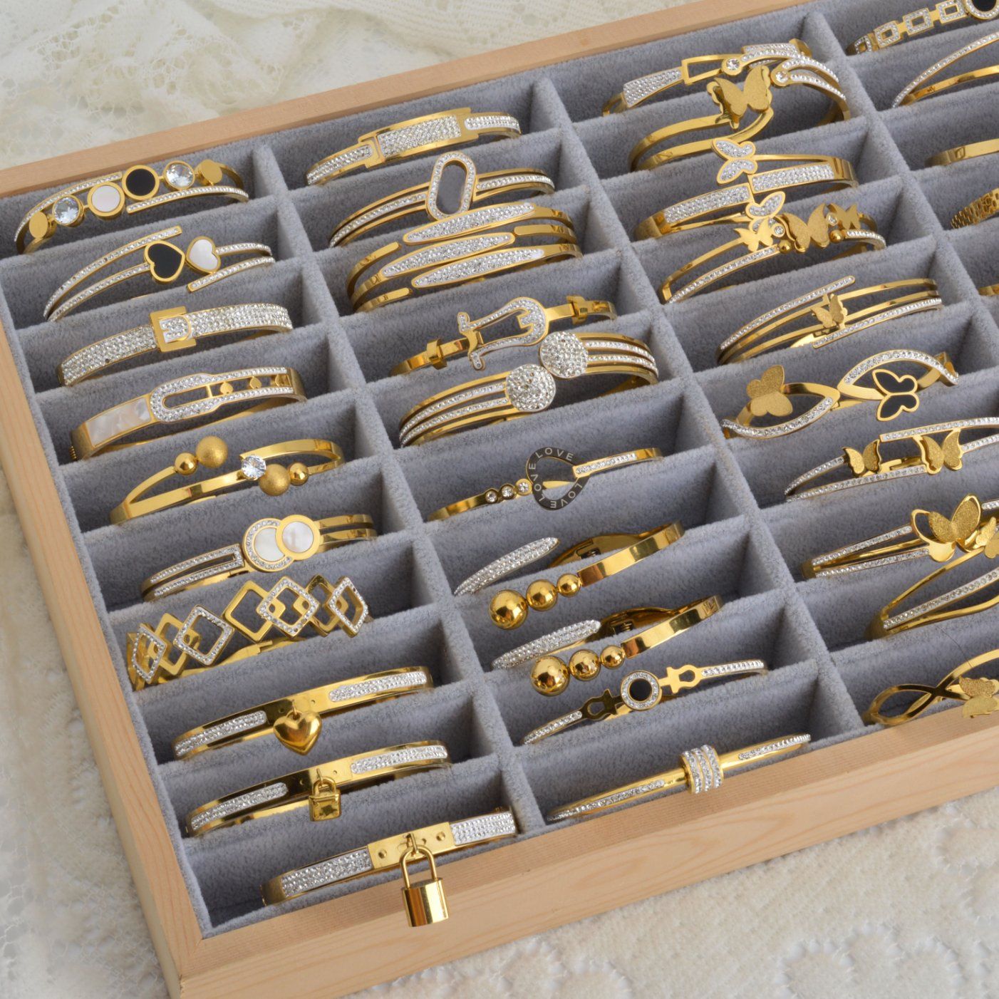 OEM and ODM Factory 18K Gold Plated Wholesale Bulk Stainless Steel Bracelets