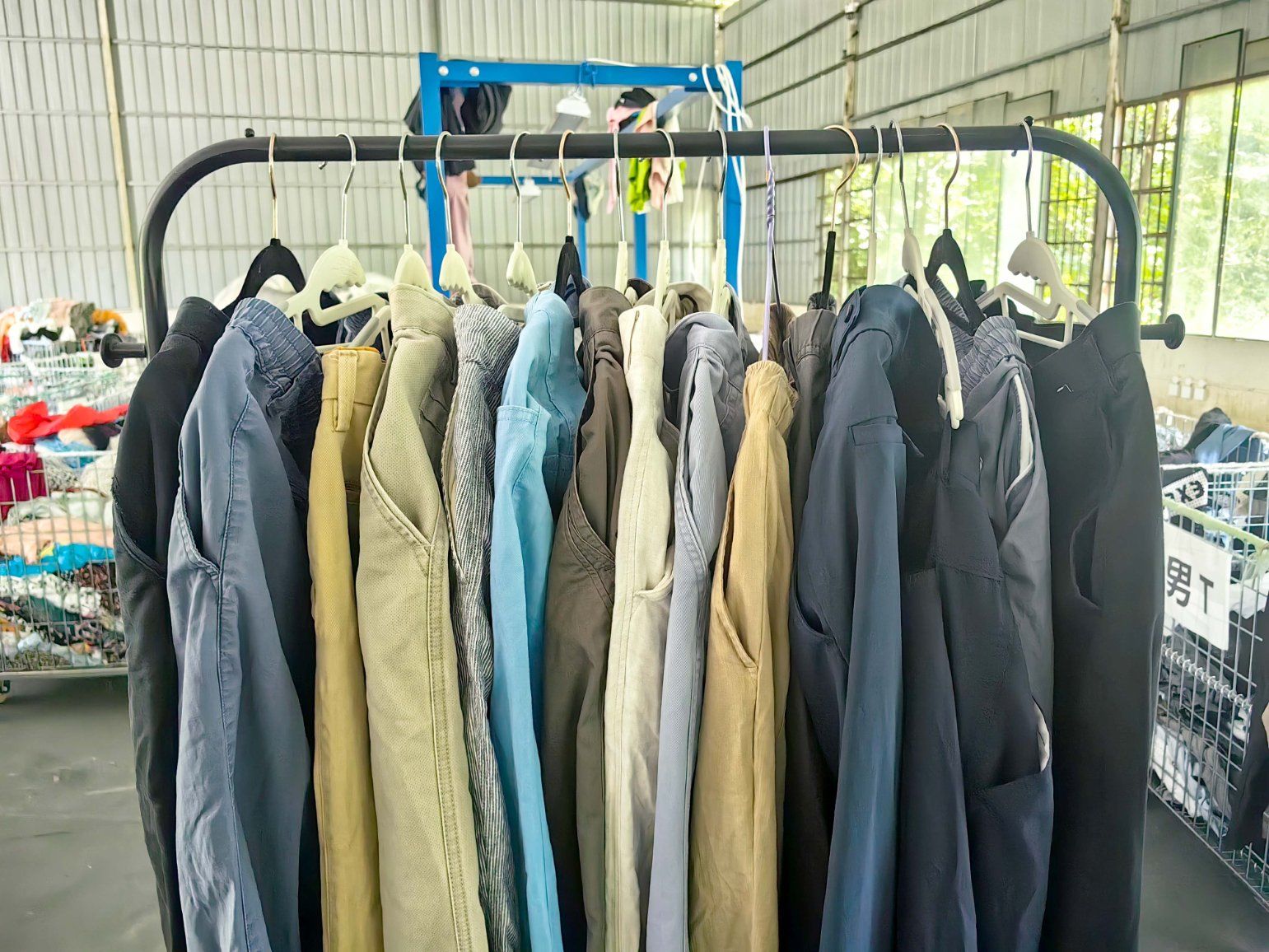 Affordable Second-Hand Men's Summer Trousers - Factory Direct