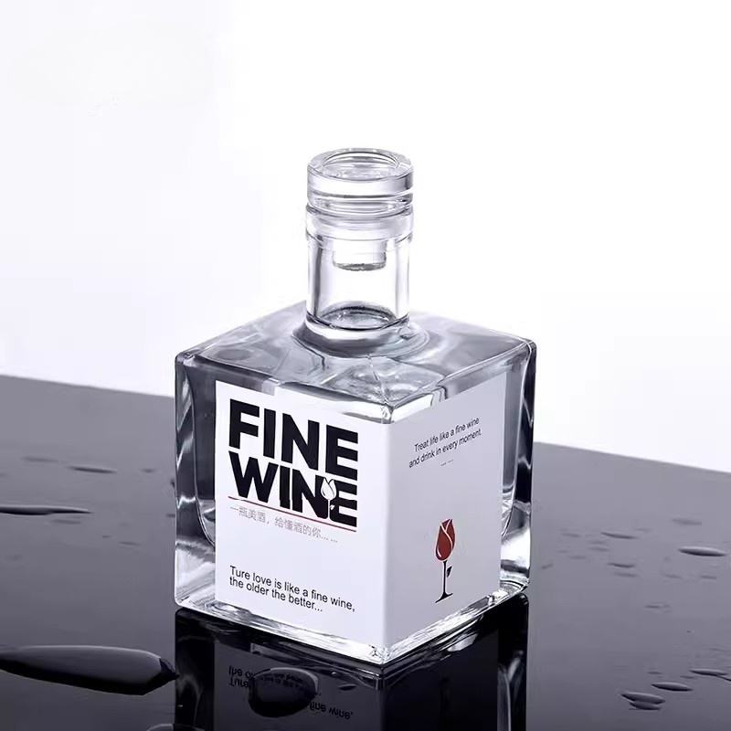 250ml 500ml Square Empty Flint Glass Wine Whisky Vodka Tequila Korean Ginseng Wine Bottles 750ml Wholesale Glass Liquor Bottles