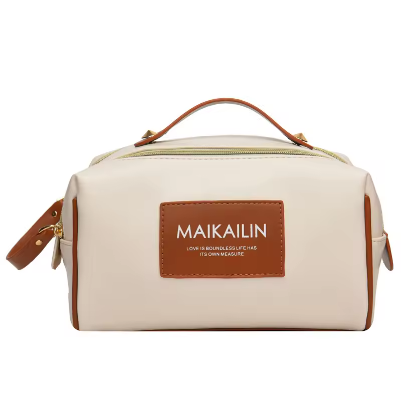 Large Capacity Cosmetic Bags Private Label Fashion Women New Diy Patches Letter Toiletry Bag Daily Pouch Custom Logo Make Up Bag