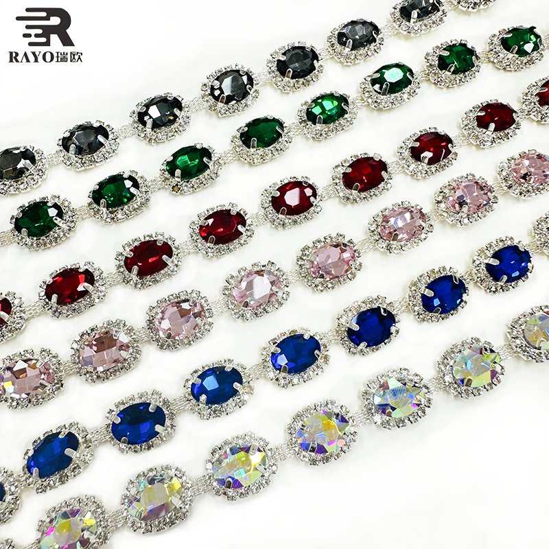 Sliver Base with Red Crystal Rhinestone Close Chain Trim Rhinestone Banding Claw Cup Chain for Sewing Crafts, DIY Decoration, Jewelry, Clothing, Shoes