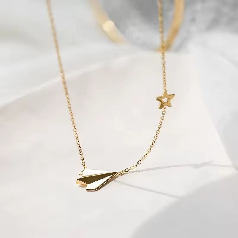 Wholesale Bulk 18k Gold Plated Stainless Steel Jewelry Dainty Small Plane Pendant Star Charm Clavicle Chain Airplane Necklace