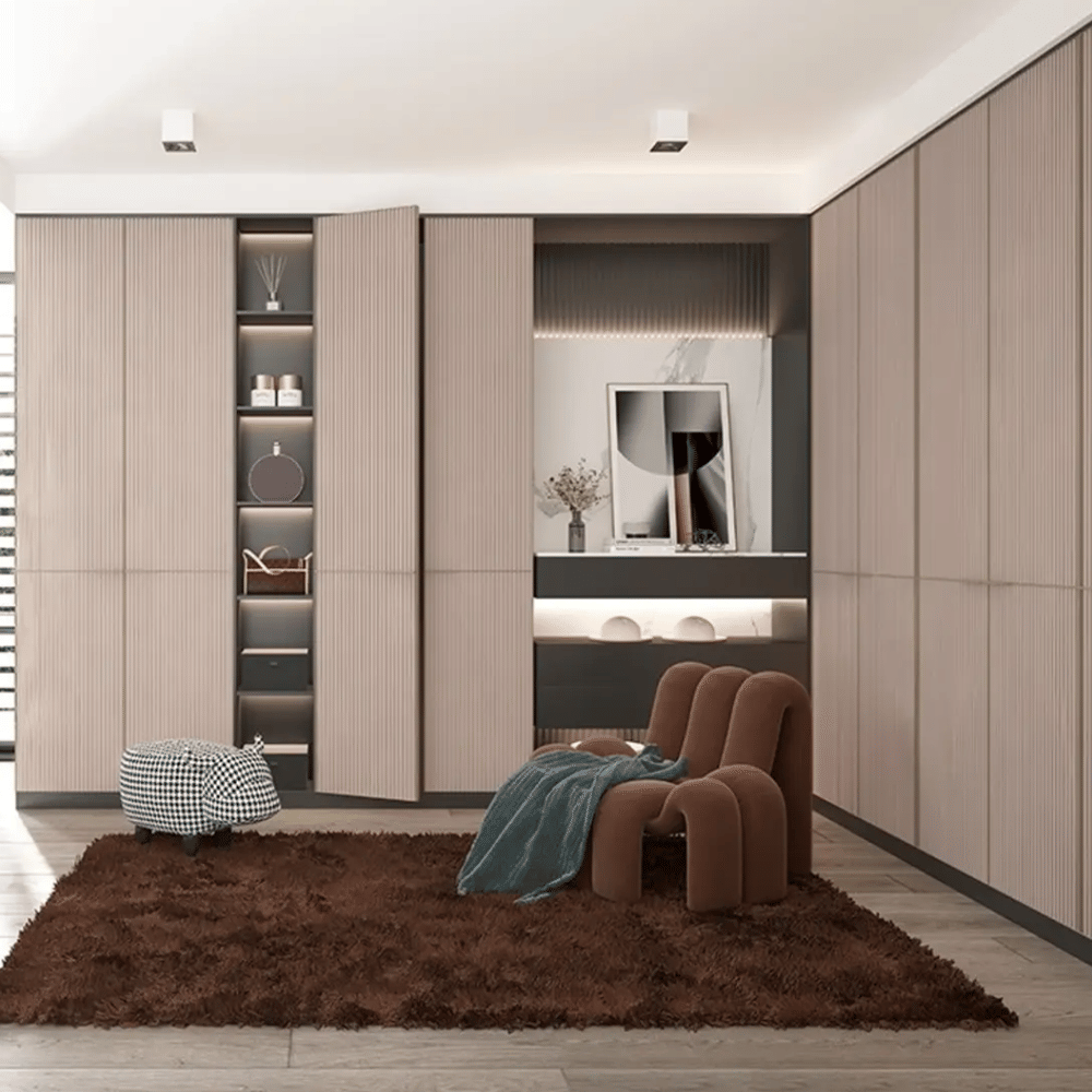 Customizable Luxury Wardrobe Closet for Hotels and Homes