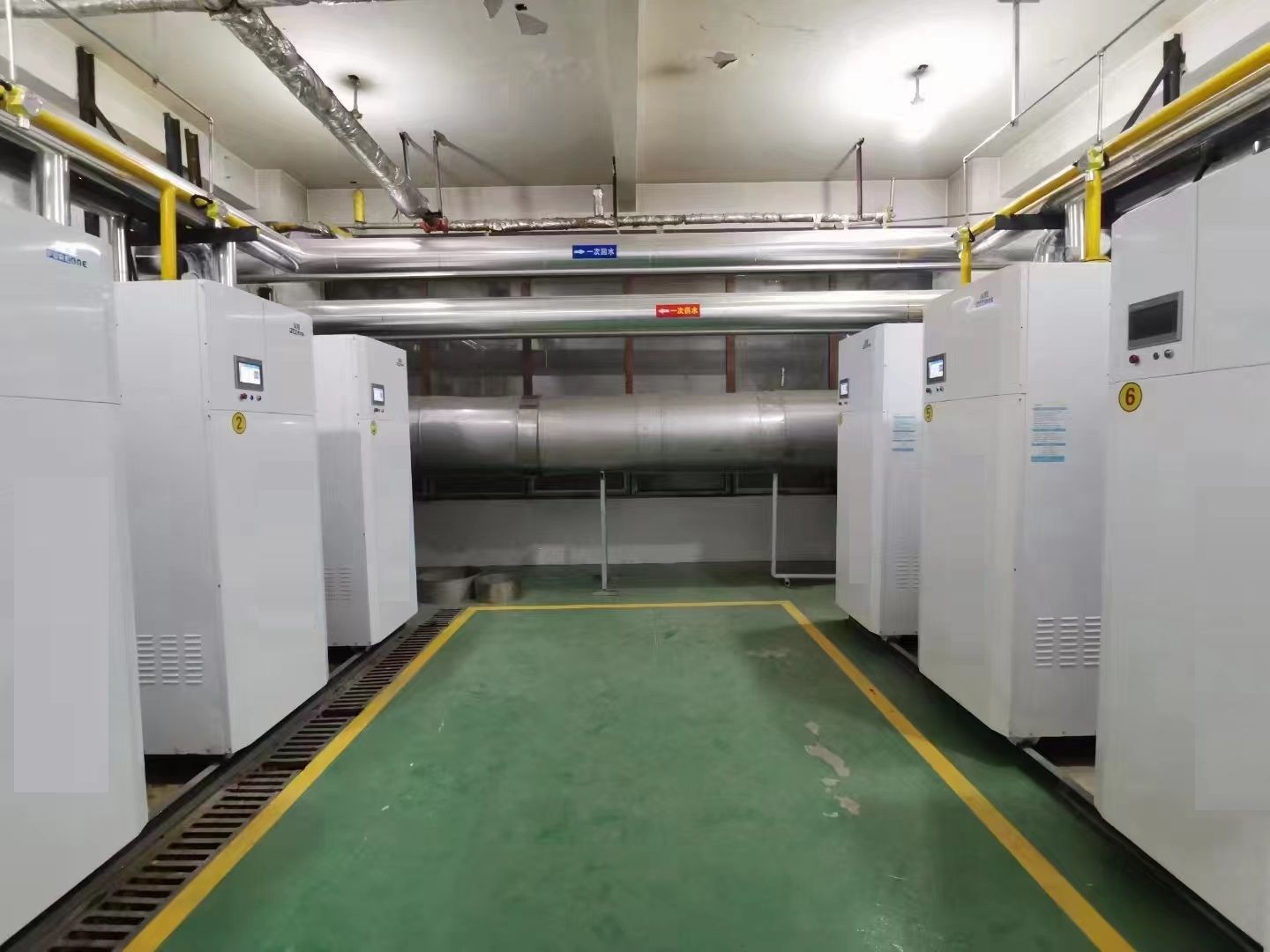 Manufacturers Supply 700kw Gas Hot Water Silicon Cast Aluminum Water Heater for Home Heating