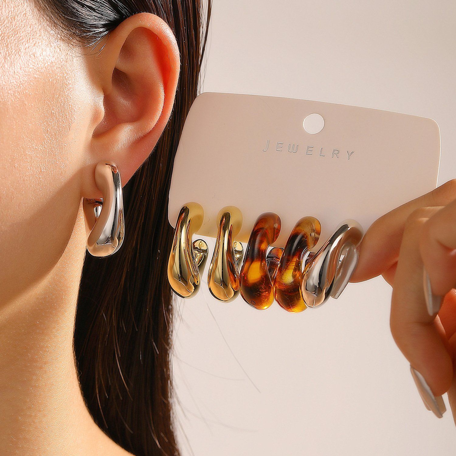 2025 New Retro Coffee-Colored Leopard Print Earring Set