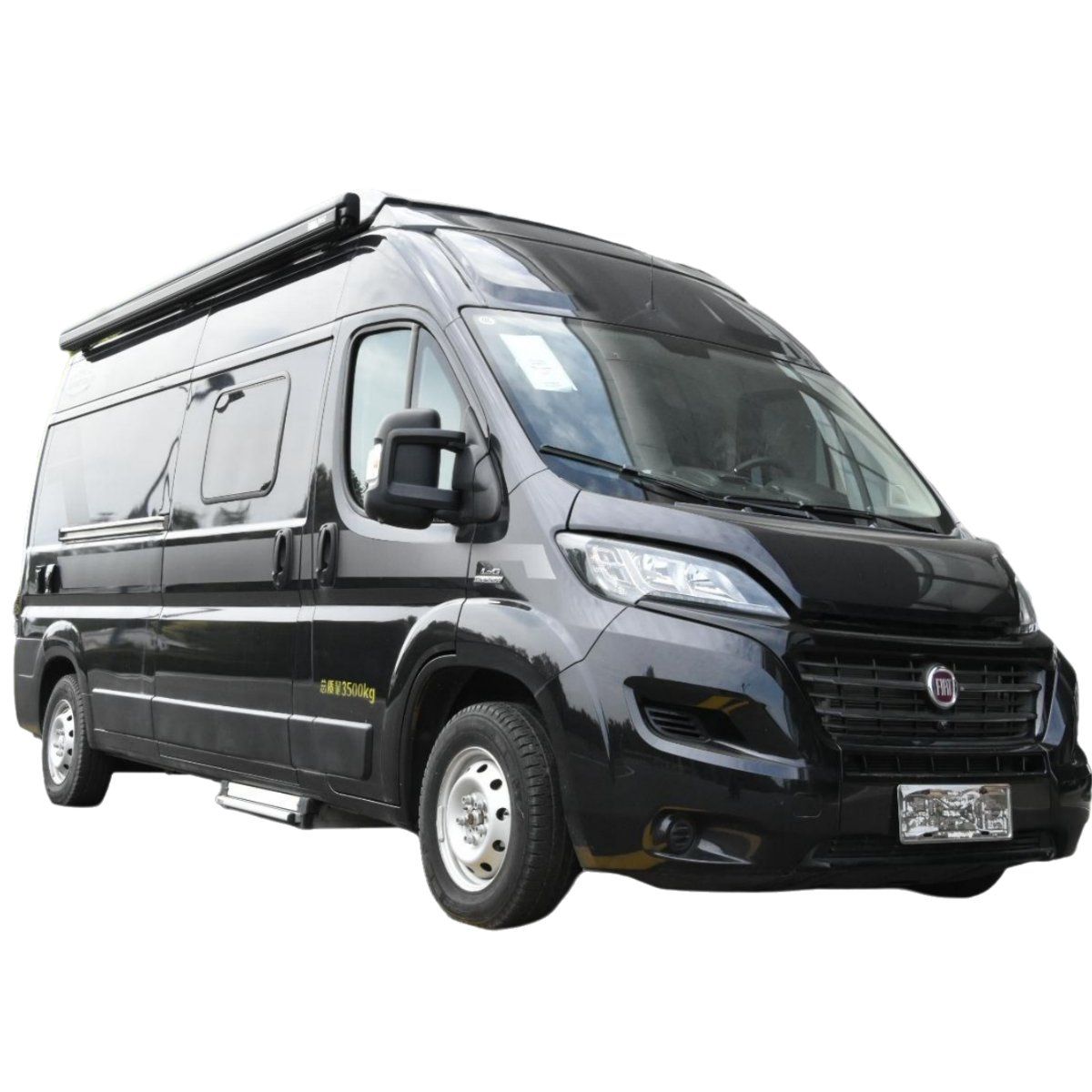 Family off Road RV Truck Camper Outdoor Travelling Camper Van Motorhome