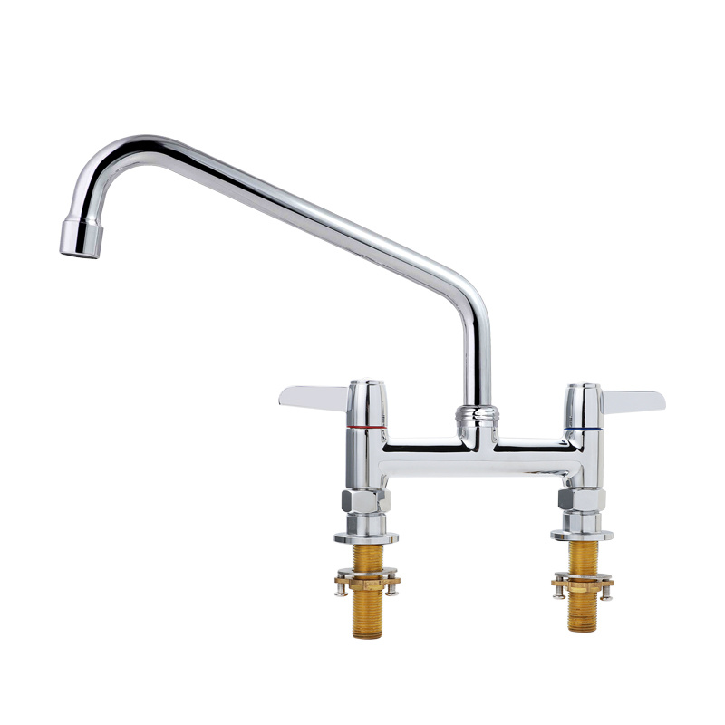 Elegant 360-Degree Rotating Kitchen Faucet for Modern Homes