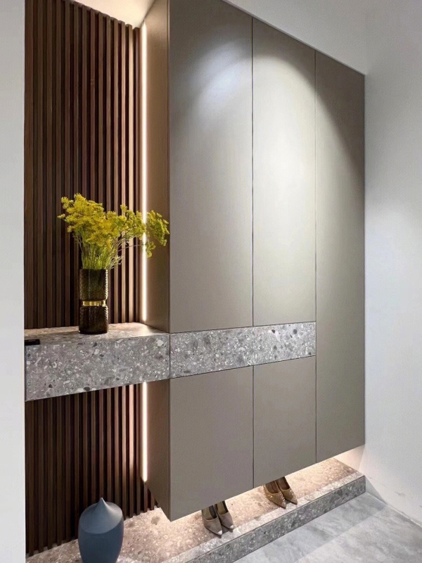 Elegant Wooden Shoe Organizer with Modern Design Features