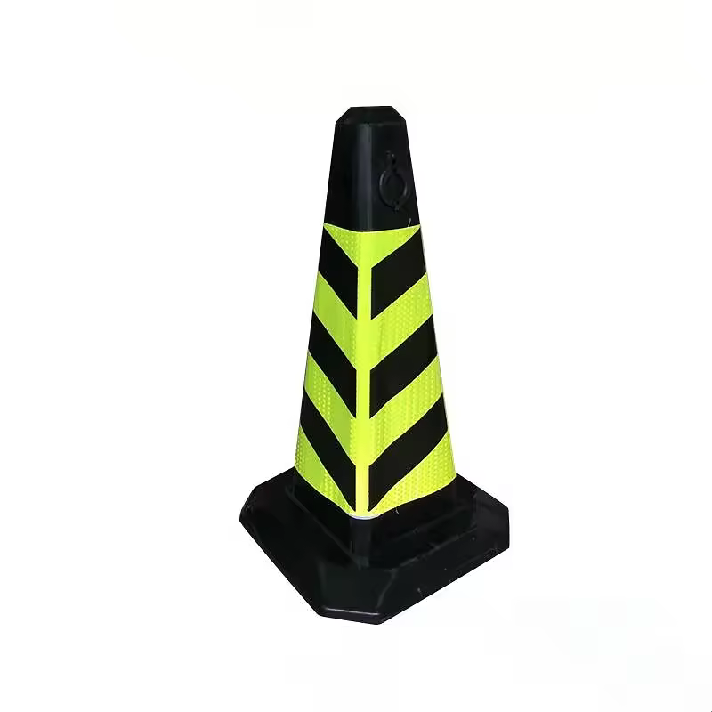 Wholesale 70cm High Quality Rubber Square Traffic Cones For Road Safety Warning