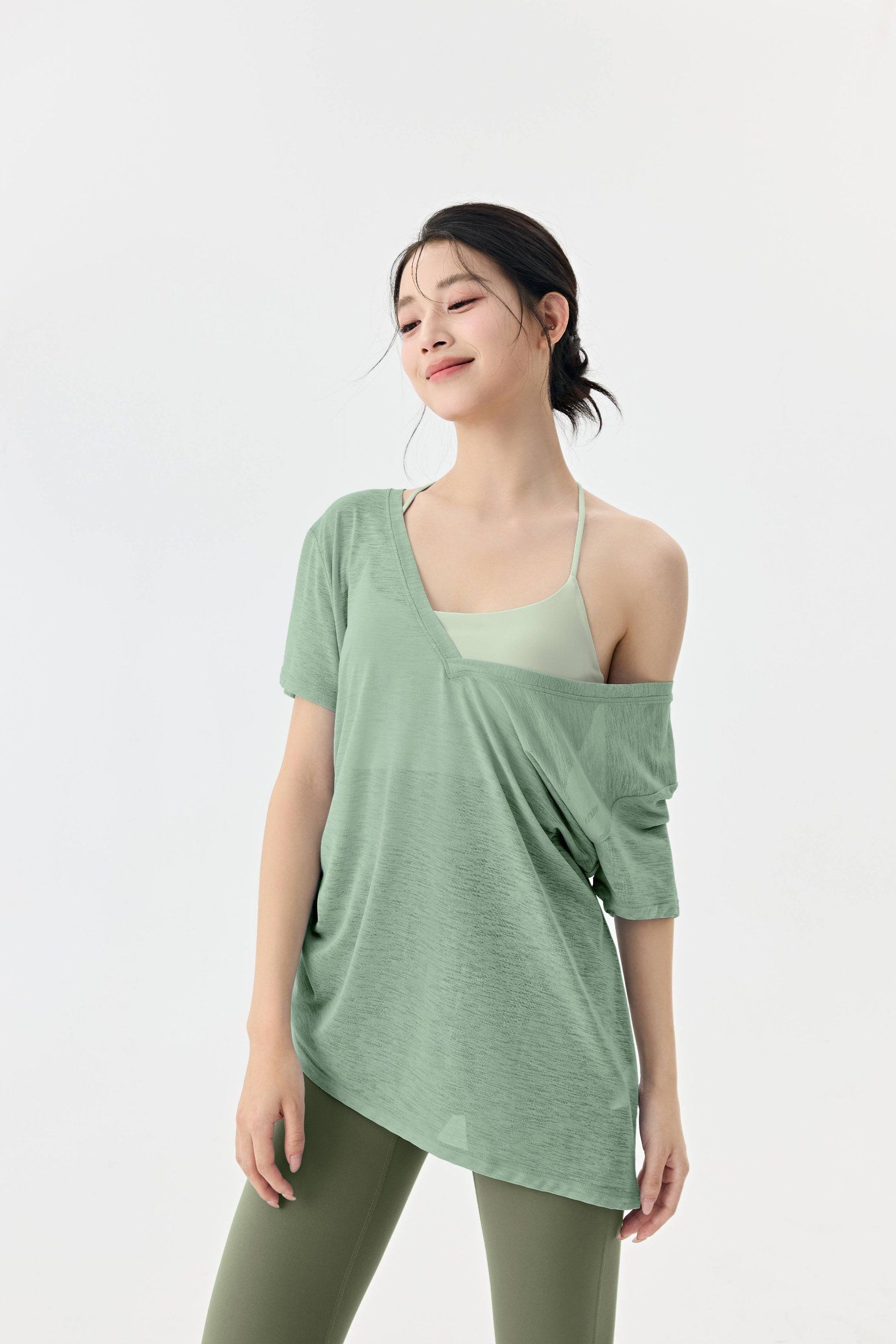 Women's Activewear Summer Yoga Cover up Side Ruched Slim Fit Loose Lightweight Breathable Workout Top
