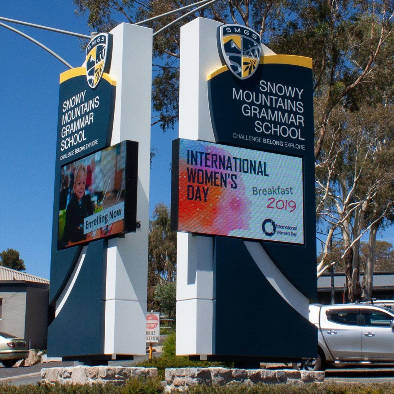 High Brightness P10 Waterproof LED Display Outdoor for Media Big Digital Advertising Screen