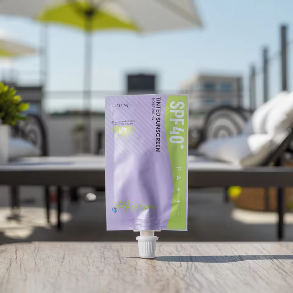 Private Label Korean Sunblock Water Resistant Non-greasy Natural Organic Sun Block Cream Spf 40 Tinted Sunscreen 15ml Sachet