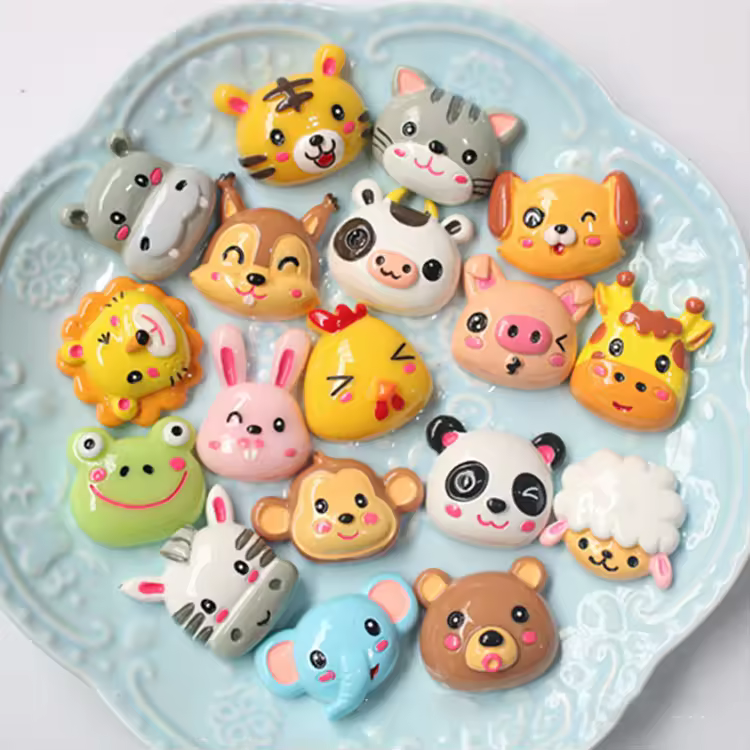Good Quality New Mold Flat Back Lovely Animal Head Resin Charms For Keychain Bag Decoration