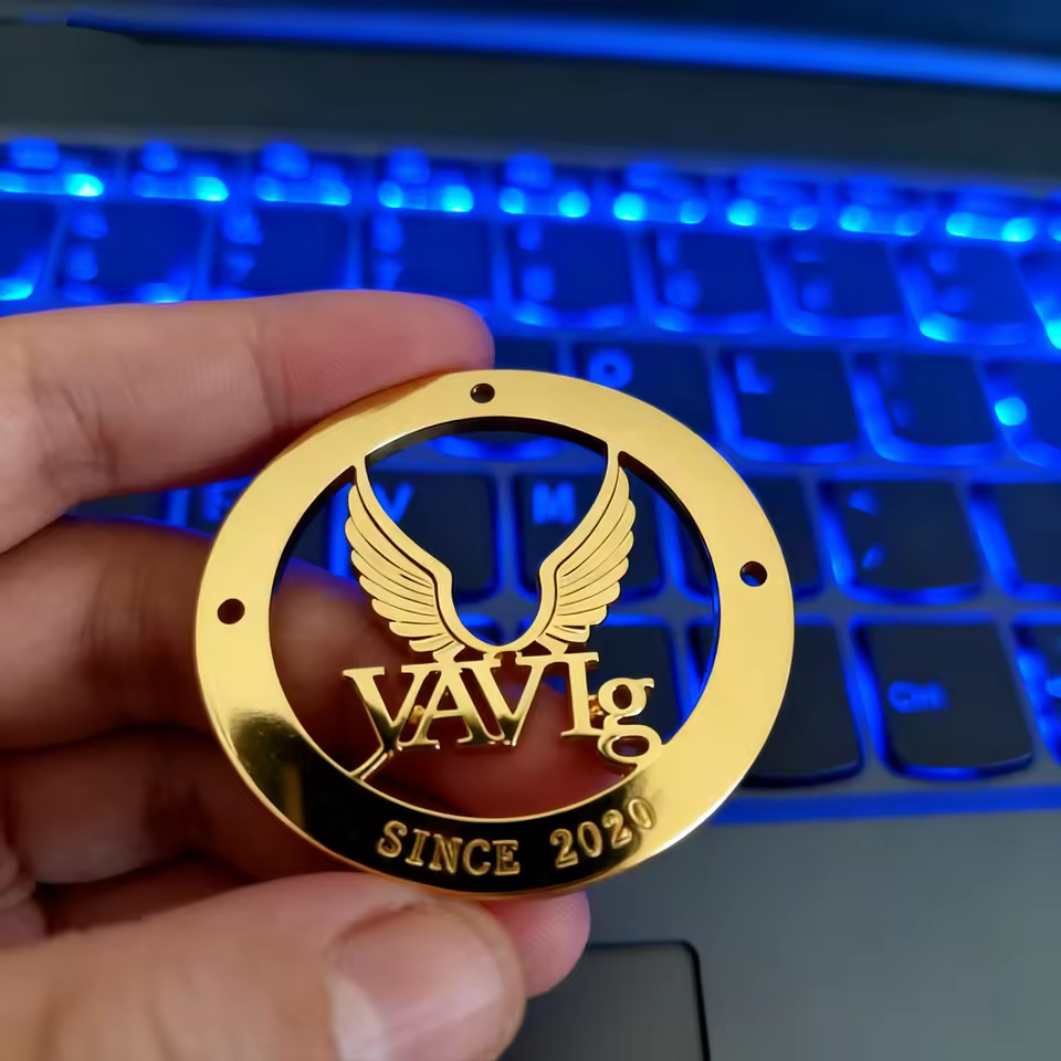 Brass Metal Plate Label Badge Pin With Logo Color Enameled With Brand Logos Garment Accessories Zinc Alloy Customized Washable