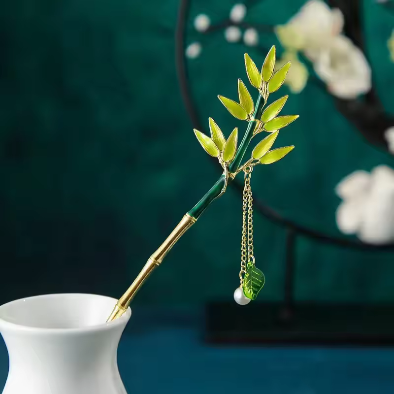 Antique Green Bamboo Leaf Tassel Metal Hair Sticks Pan Hair Chopsticks New Chinese Style Hairpin Hanfu Step Shake Headwear