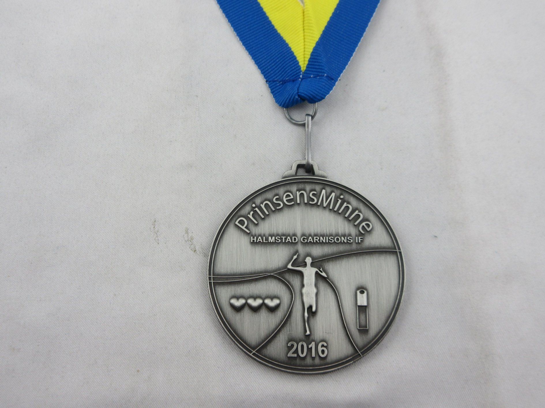 Creative Outdoor Le 1PC/Poly Bag or as Required Trophies Medallion