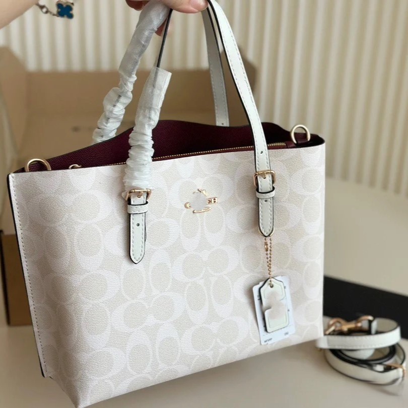 2025 High-Quality 1: 1 Replica New Teri24 Small Bag, Shoulder Bag, Underarm Bag, Chain Mahjong Bag, Crossbody Bag, Commuter Bag for Women