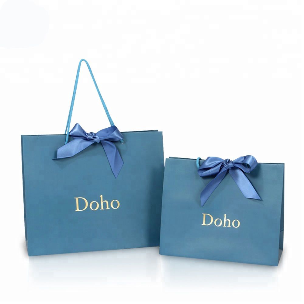 China Manufacturer Wholesale Gift Paper Bag Fancy Packaging Bag with Logo Print