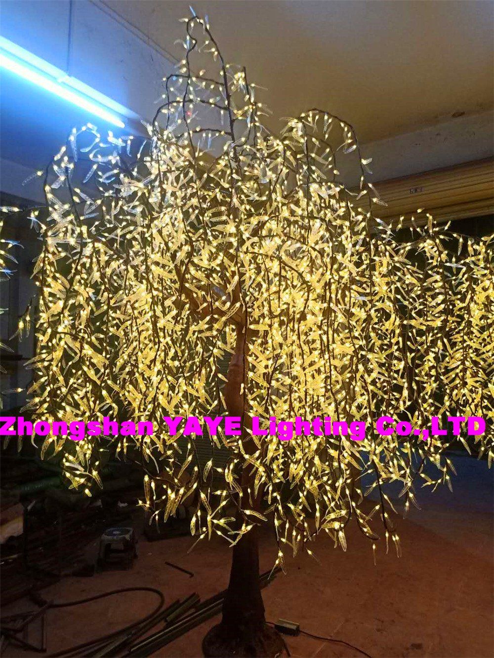 Yaye 2024 Top Sell CE/RoHS Outdoor Waterproof LED Palm Tree for Office/Home/Holiday/Christmas Decoration with 2 Years Warranty/50PCS Stock