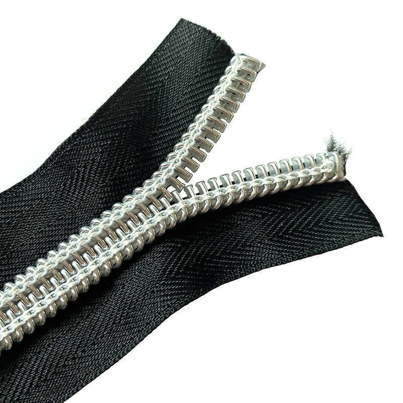 Wholesale Size 10# Big Sliver Teeth Plastic Nylon Zipper for Garment Handbag