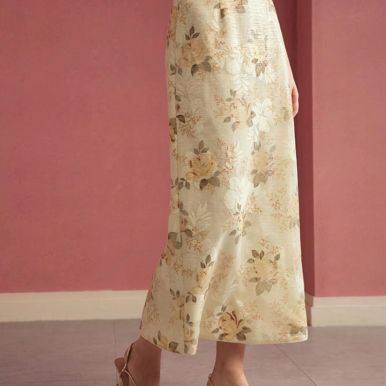 OEM Clothing Manufacturers Women Cute Floral Print Skirt Cowl Neck Spaghetti Strap Summerdresses