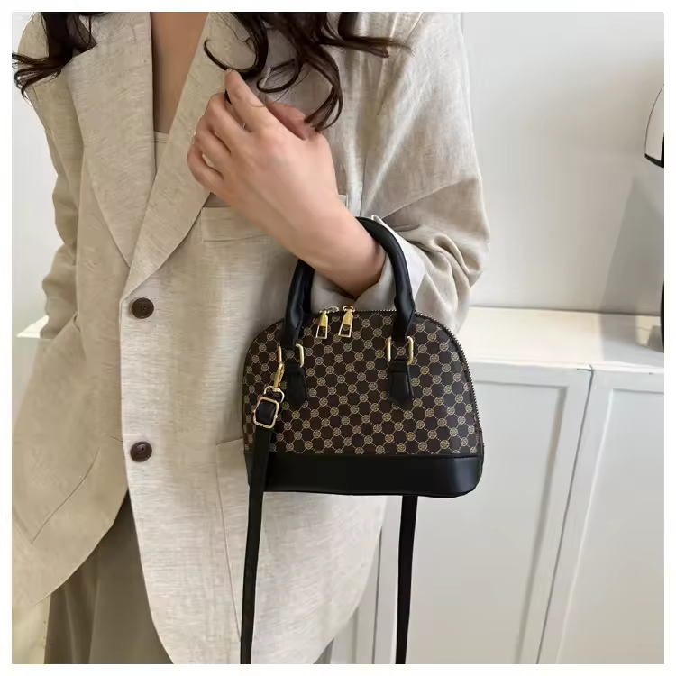2025 Designer Luxury Handbag For Women Fashionable Pu Shell Bag Single Shoulder Crossbody Simple Casual Style