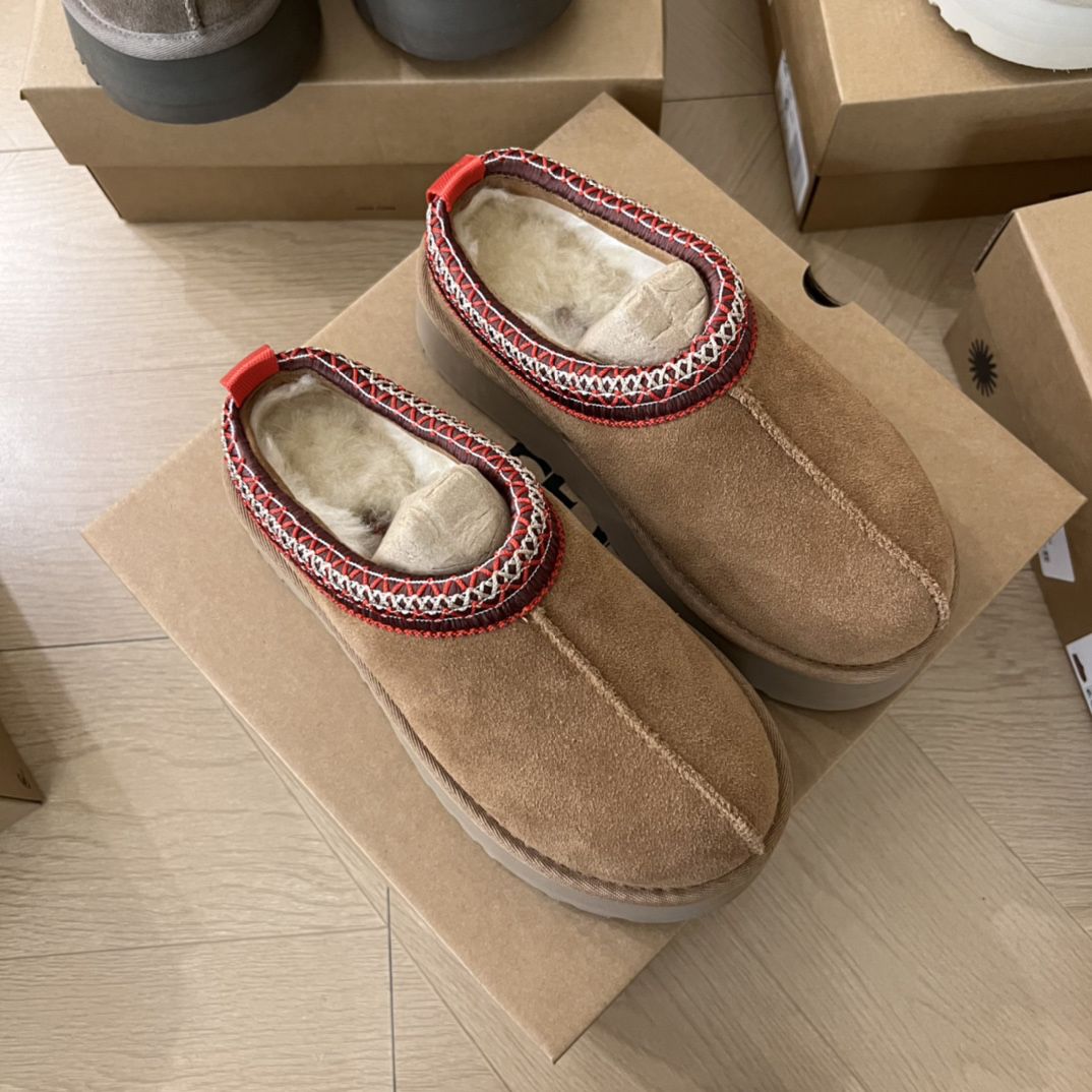 OEM&ODM High Quality Ugly Brand Sheepskin Fur Integrated Wool Slippers Winter Women's Shoes