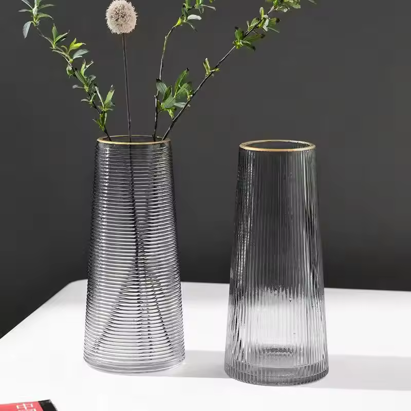 New Arrival Transparent Black High Quality Glass Vase French Style Vintage Small Flower Decoration Glass Vase Bulk Sale