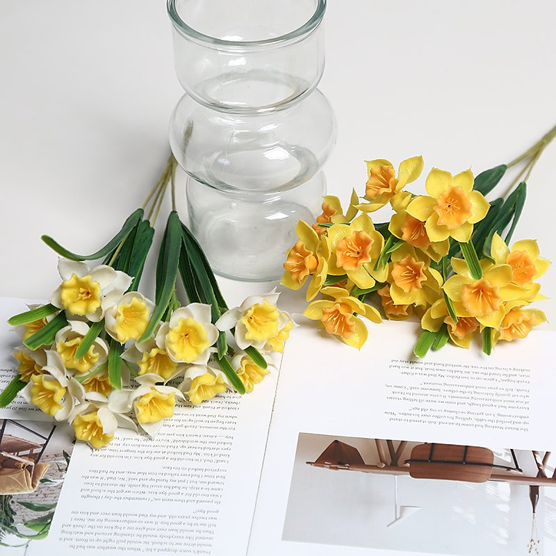 Silk-Soft Touch: Artificial Flower Decoration with Realistic Petals - Weighted Vase, Full, Fuss-Free Sophistication, Lasting, Basket, Glow Flower