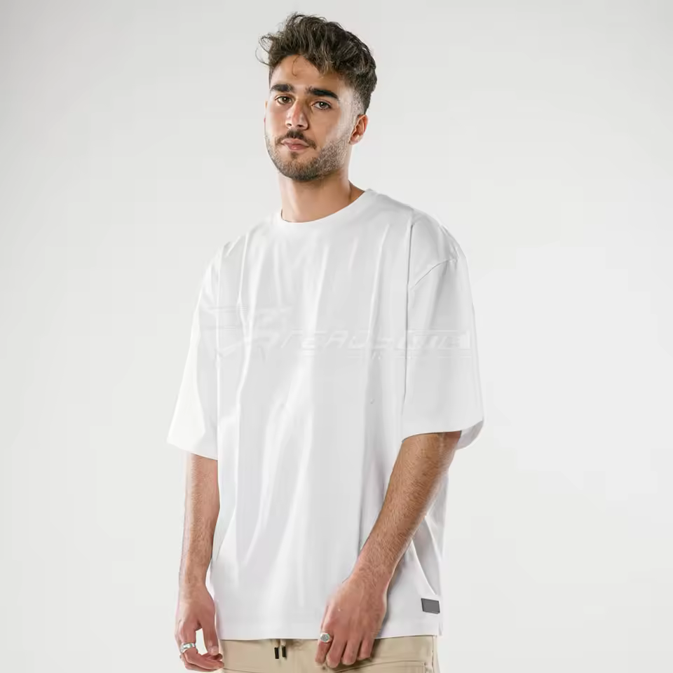 Hot Selling Cropped Oversize Boxy Fit Men's T-shirt 200 Gsm Unisex Clothing Custom Embroidery For Puff Print Design Meeting