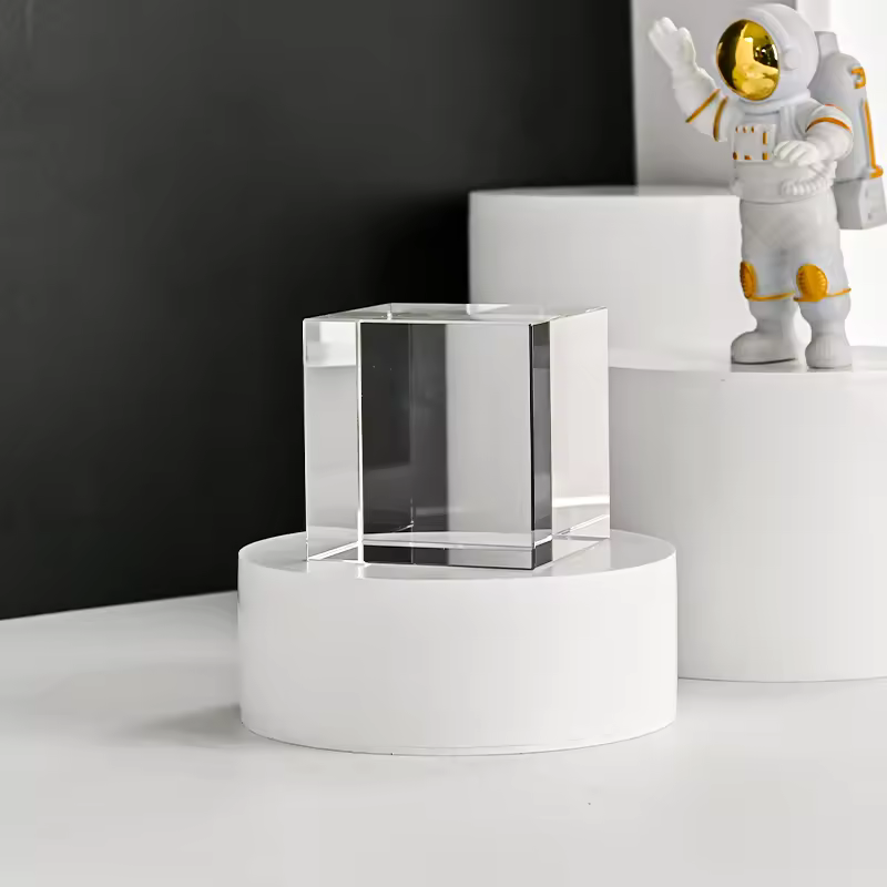 Ready To Ship High Quality 100*100*100mm K9 Transparent Square Crystal Cube Crafts 3d Laser Engraved Crystal