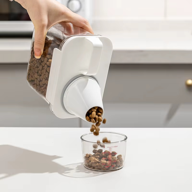 Wholesale Airtight Plastic Dog Cat Food Storage Container