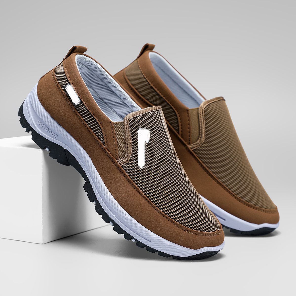 Men's New Spring Loafers for Middle-Aged and Elderly, Casual Sports Style, Lightweight, Comfortable, Slip-on