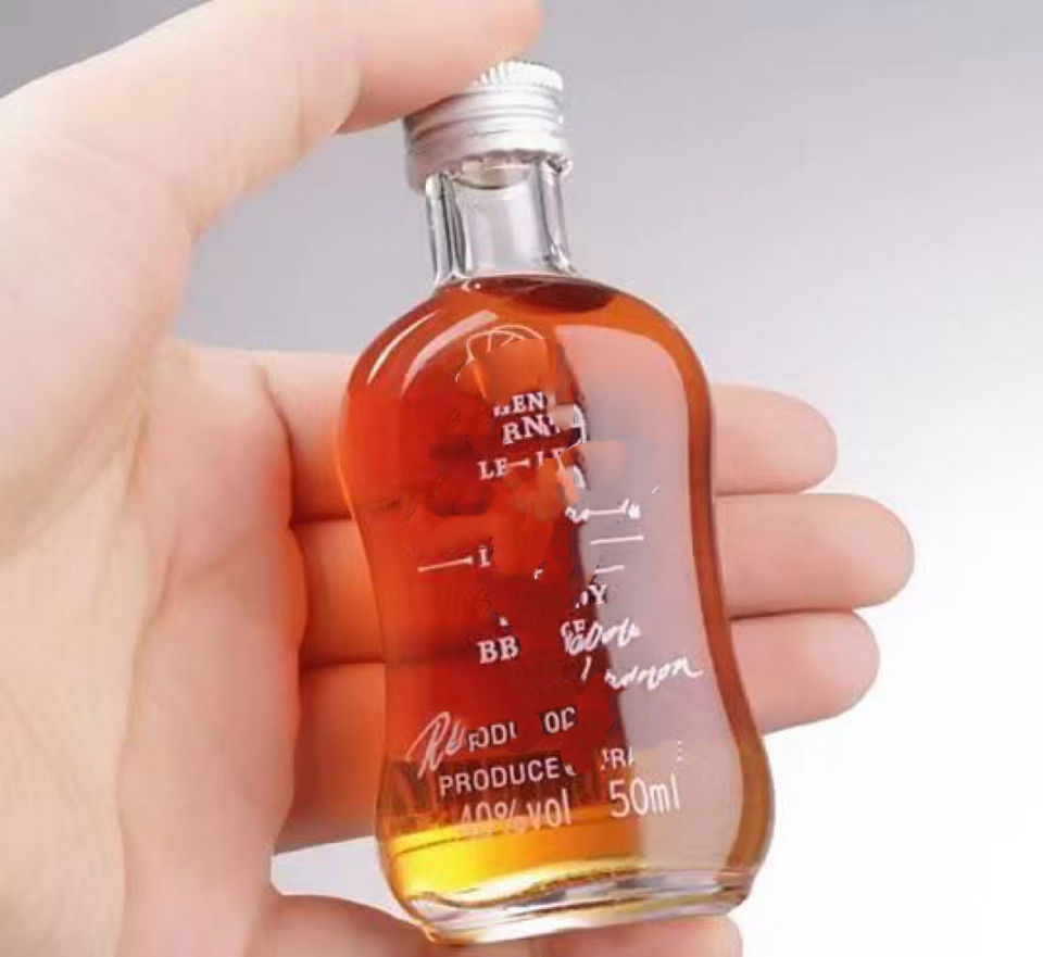 50ml Mini Glass Bottle Mini Liquor Wine Bottle Manufacturer In Stock Small Spirit Liquor Bottle With Cap Custom Logo