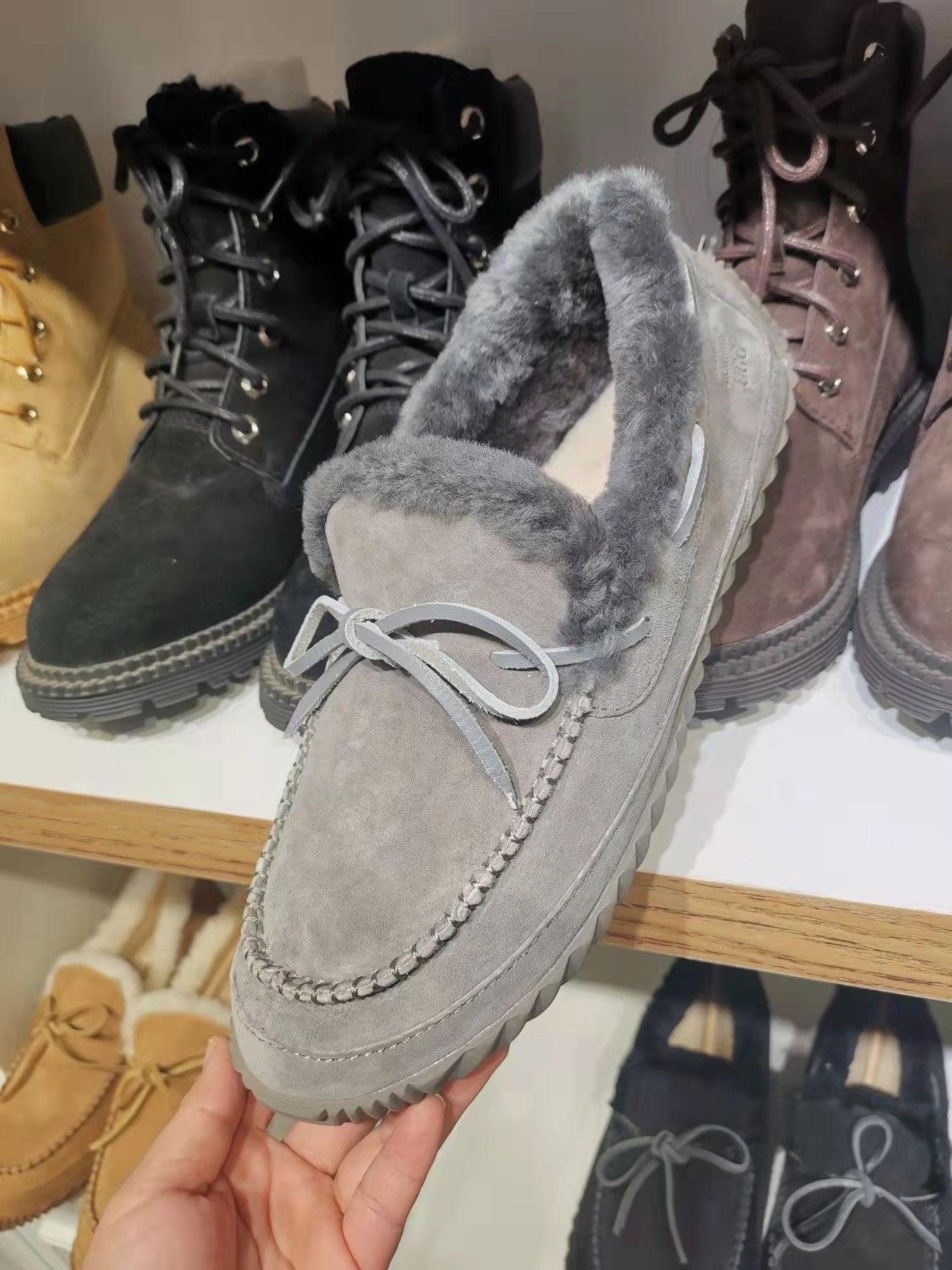 Best Selling Real Fur Shoes for Home Men Style