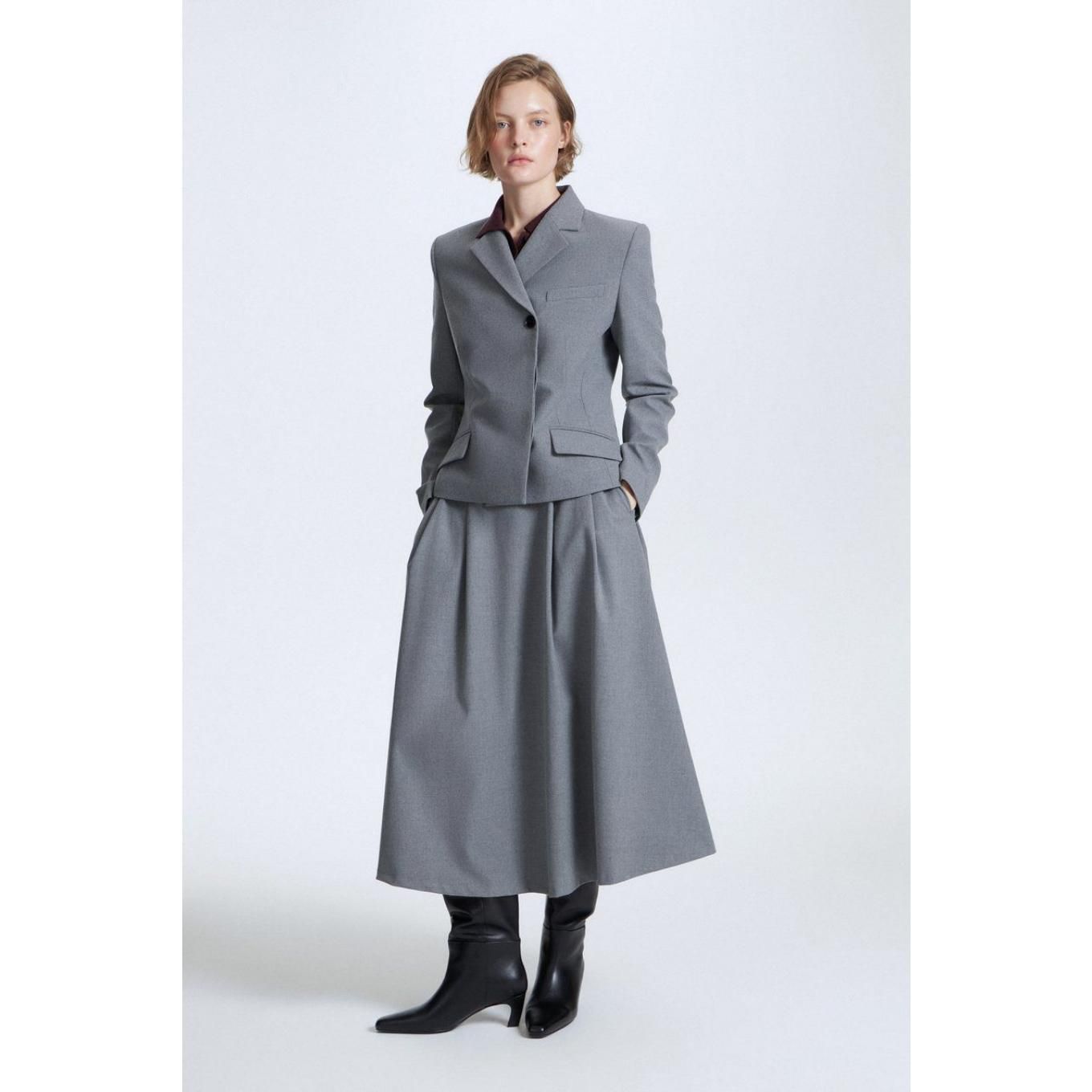 Design Wholesale Women Office Suit Set Women Blazer and Skirt Flared Skirt with Pleats