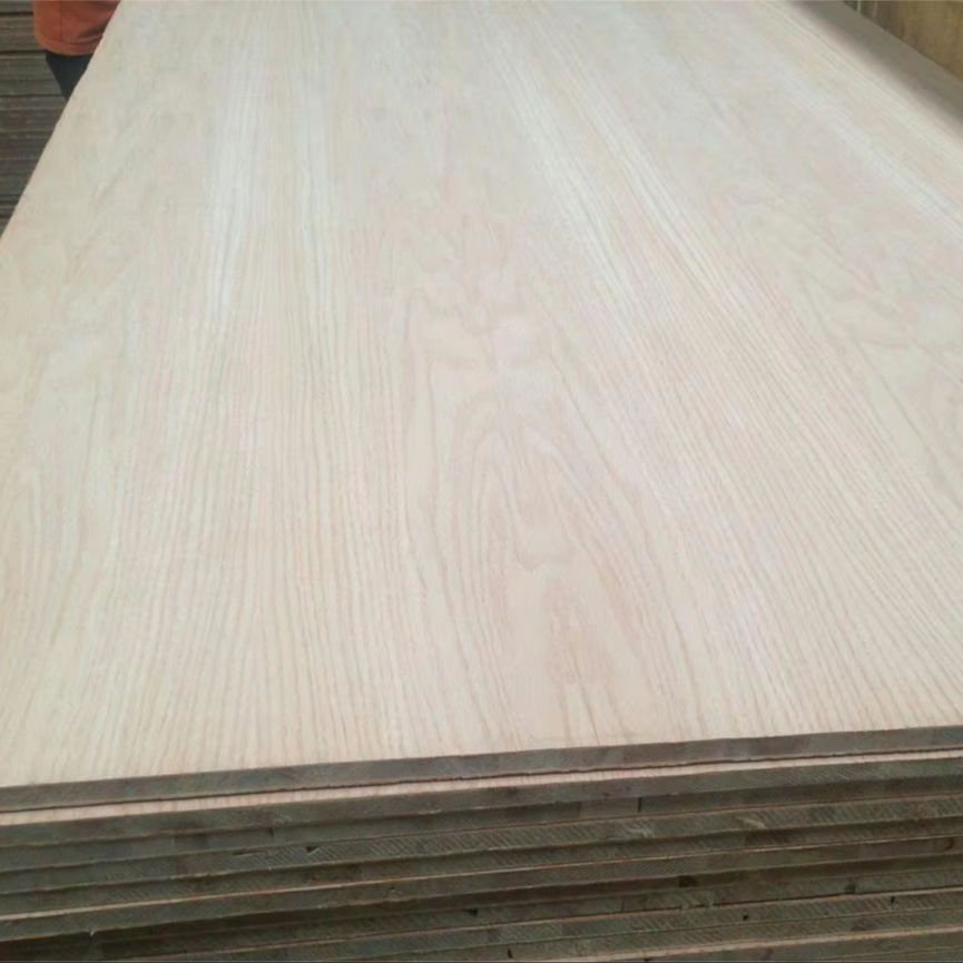 Superior Ash/ Oak/Teak/Sapeli/Walnut/Bintangor Natural Veneer Faced Fancy Plywood for Furniture and Decoration Using Board