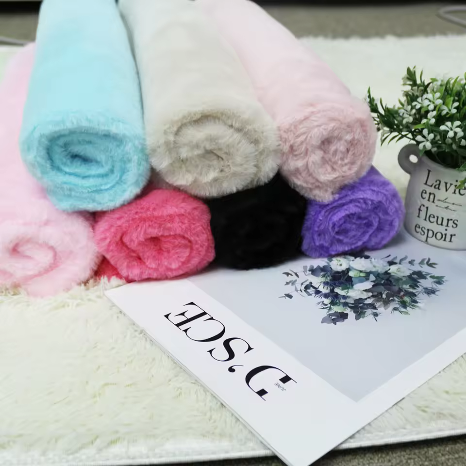 Stock Lots Of 100% Polyester Rabbit Faux Fur Upholstery Fabric For Dofa Cushion Ht-prhff-a