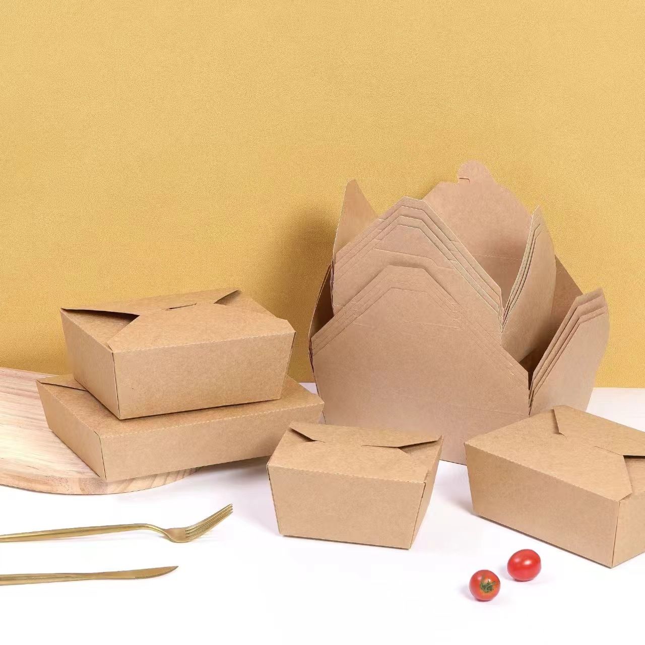 Takeaway Disposable Paper Tableware 130mm Length Kraft Paper Box Salad Bowl