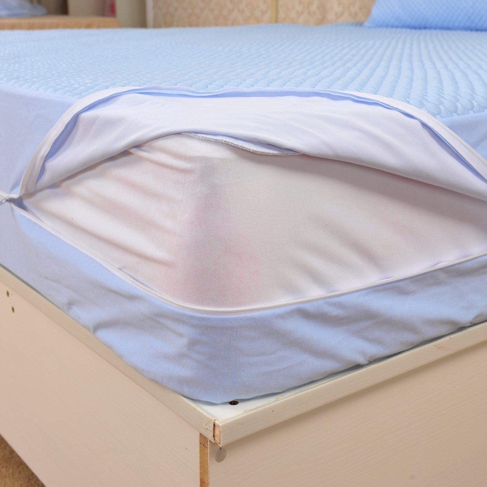 Waterproof Mattress Cover with Zipper Mattress Protector Washable up to 35cm Deep