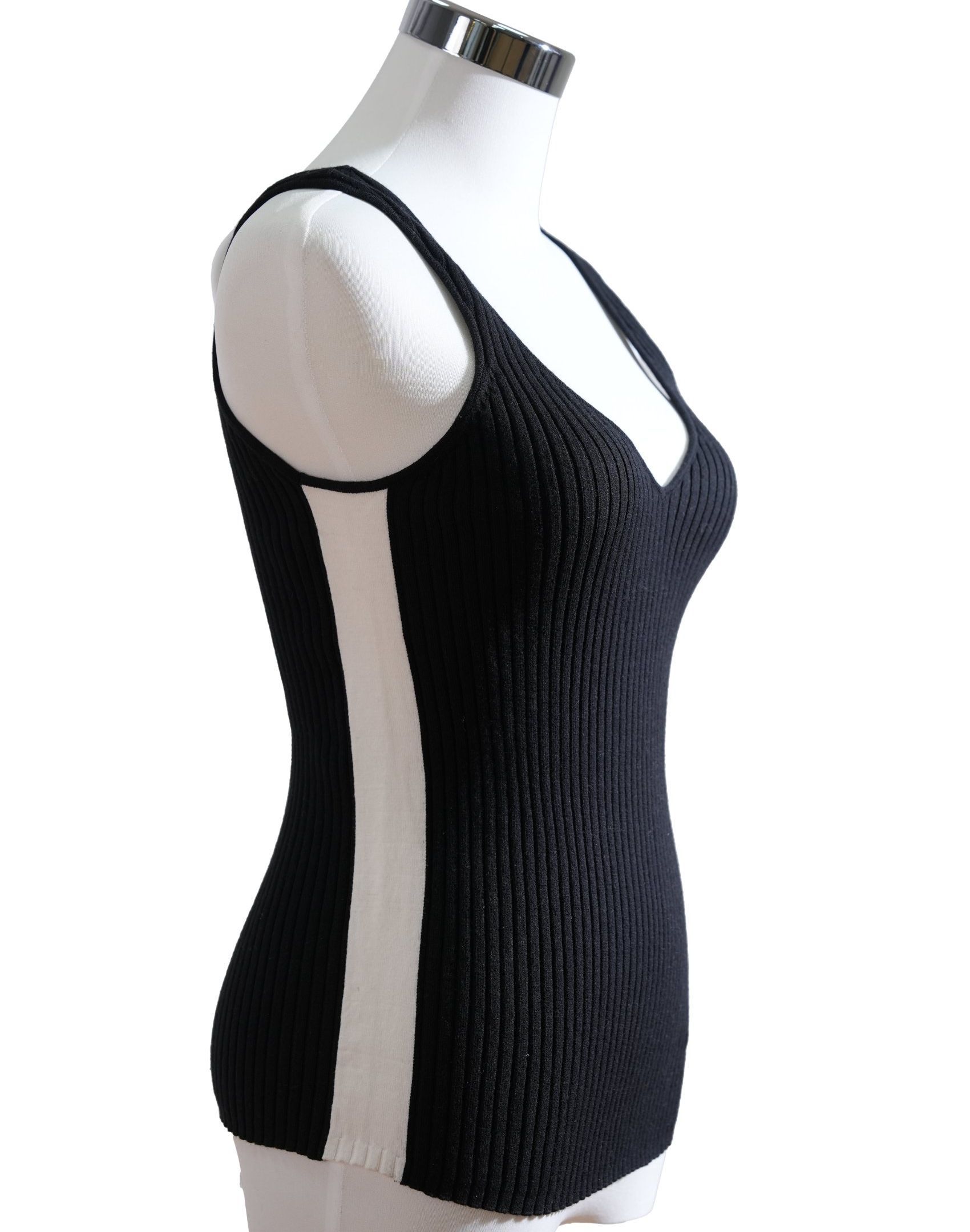 Women's Black Knit Fitted Sleeveless Sports Tank - Cotton Polyester Blend