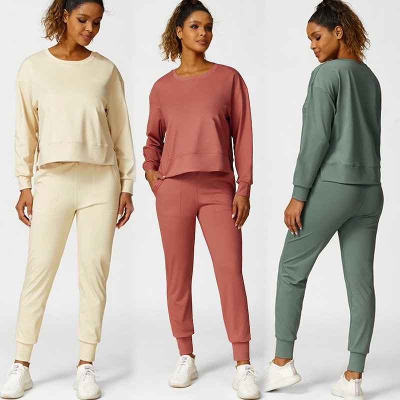 Private Label 2 PCS Sweatsuits for Women, Long Sleeve Crewneck Sweatshirts + Jogger Pants with Side Pockets Loungewear Sweatpants Lounge Sets